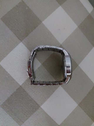Reloj Lotus Negro y Plateado
