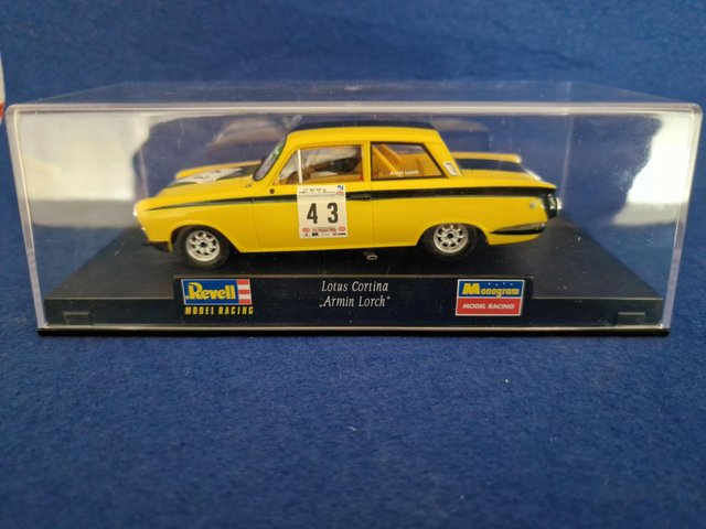 Revell 08329 Lotus Cortina 1:32 Armin Lorch