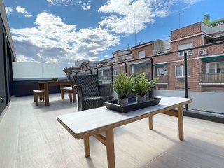 Ático en alquiler en Palos de Moguer en Madrid