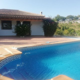 Chalet en alquiler en Coín