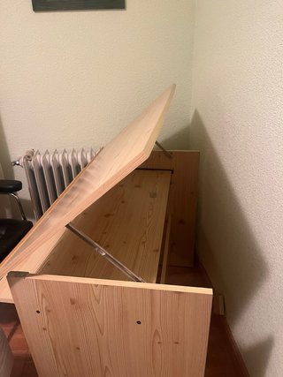 Escritorio madera con balda extraíble y sillón