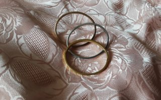 Tris bracciali acciaio nei tre colori dell'oro