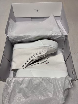 Superga plataforma blancas talla 40