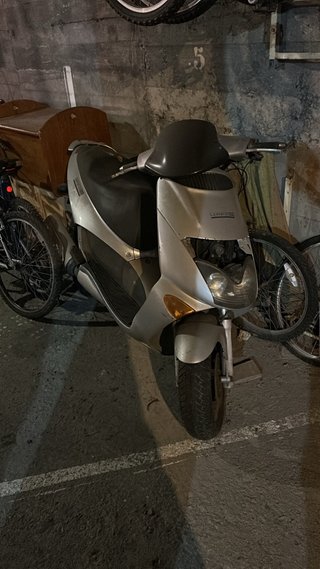 Leonardo 150cc Plata
