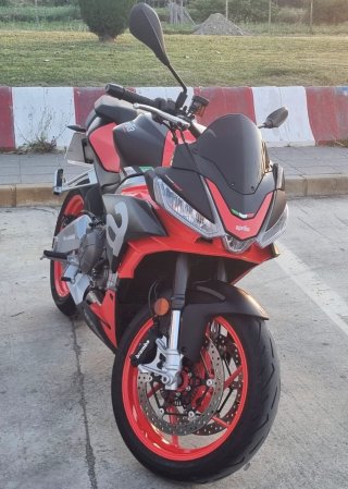 APRILIA TUONO 660 – COMO NUEVA – 3.500 KM