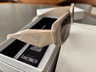 Gafas de sol Prada Rosa