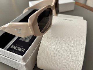 Gafas de sol Prada Rosa