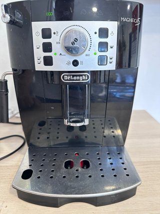Cafetera DeLonghi Magnifica S