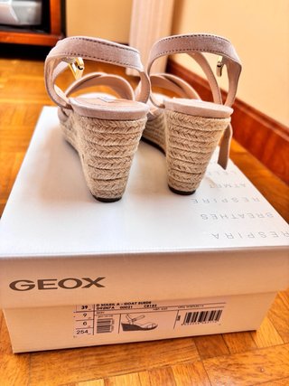 Sandalias Geox Piel T39 sin estrenar