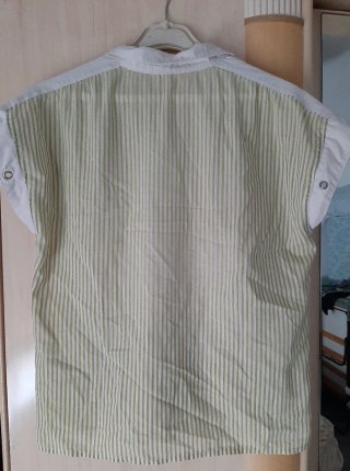 Camisa rayas blanca y verde