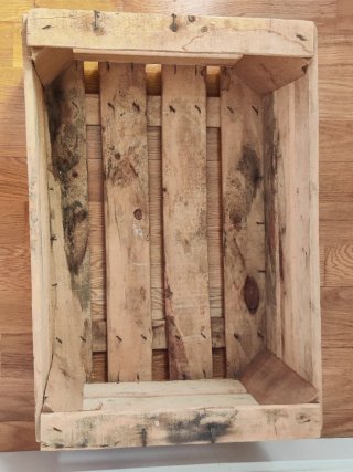 Caja de madera para frutas Juan Martínez