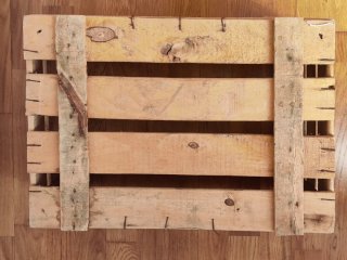 Caja de madera para frutas Juan Martínez