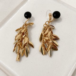 Pendientes Hojas Doradas con Perla Negra