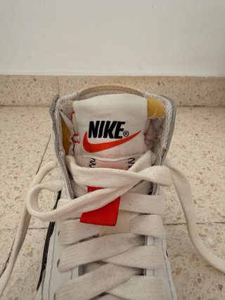 Nike Blazer Mid '77 Jumbo Blancas y Negras