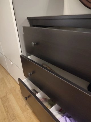 Cómoda 3 cajones Ikea Hemnes
