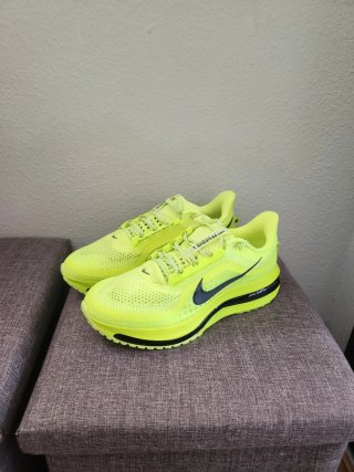 Zapatillas Nike Pegasus Premium Amarillas