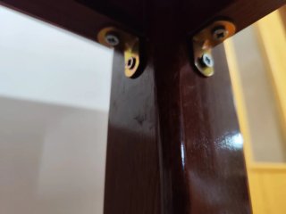 Mesa de comedor de madera