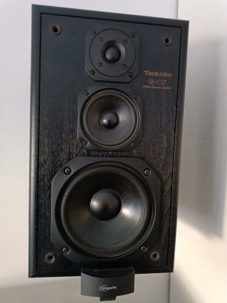 Soporte de pared para altavoces