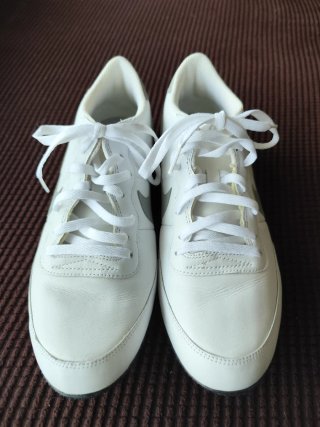 Zapatillas Nike Track Racer Blancas y Grises