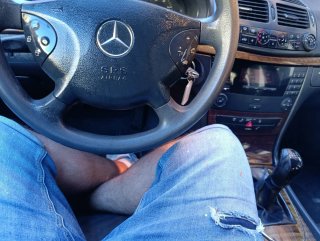 Mercedes Benz E 220 cdi manual  ITV hasta octubre desgaste de pintura  2003