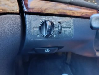 Mercedes Benz E 220 cdi manual  ITV hasta octubre desgaste de pintura  2003