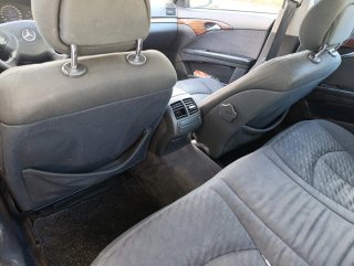 Mercedes Benz E 220 cdi manual  ITV hasta octubre desgaste de pintura  2003