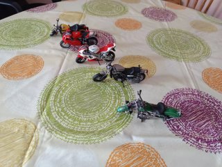 Maquetas de motos Maisto
