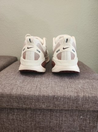 Zapatillas Nike Vomero 18 sin estrenar