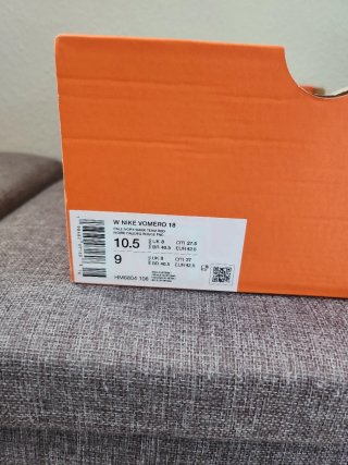 Zapatillas Nike Vomero 18 sin estrenar