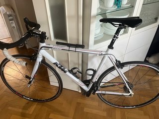 Bicicleta KTM Strada 2000 Talla L bomba y portabot