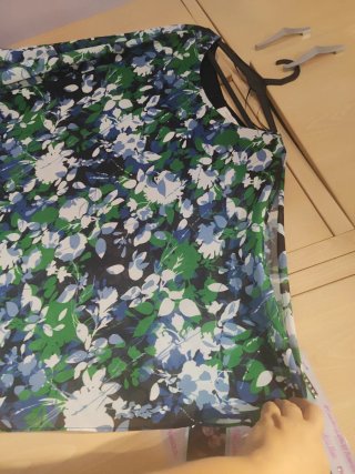 Mono Woman Plus floral verde y negro Talla L plus