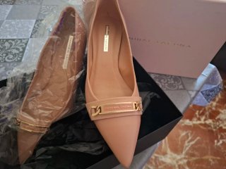 Zapatos salón Hannibal Laguna color nude