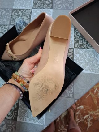 Zapatos salón Hannibal Laguna color nude