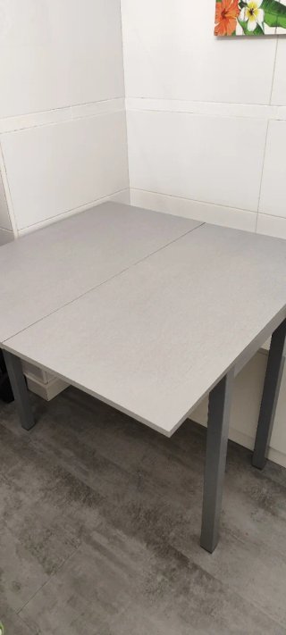 Mesa de cocina abatible blanca y gris