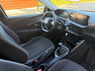 Peugeot 208 2022