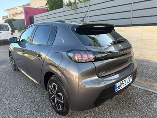 Peugeot 208 2022