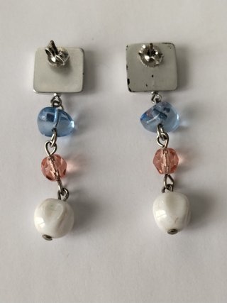 Pendientes colgantes cuentas color plata y pastel