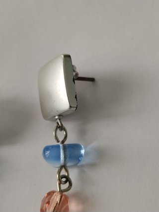 Pendientes colgantes cuentas color plata y pastel