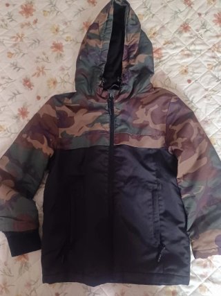 Chaqueta niño Primark camuflaje