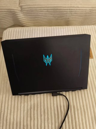 Acer Predator Helios 300 Gaming Laptop