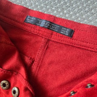 Falda Zara roja botones talla S