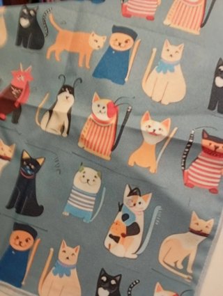 Pañuelo con estampado de gatos.#mujer #perros