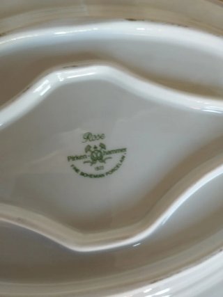 Fuente porcelana flores dorada