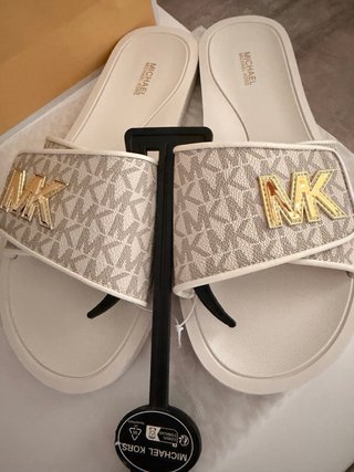 Chanclas Michael Kors MK