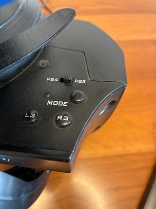 Volante Thrustmaster T150 PS4