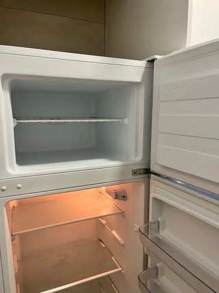 Frigorífico Teka FTM 319 245L