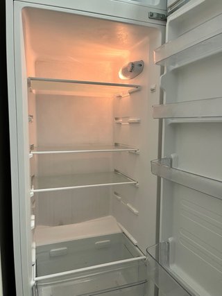 Frigorífico Teka FTM 319 245L
