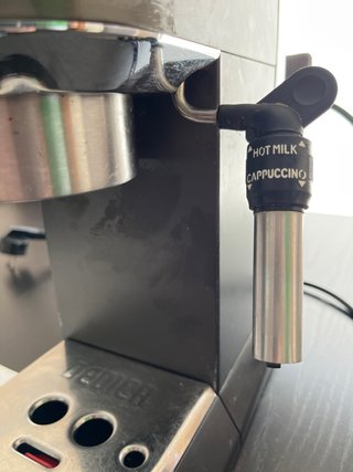 Cafetera DeLonghi Dedica Style