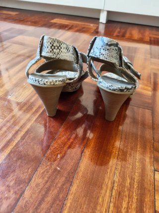 Sandalias  Piel Serpiente tacón