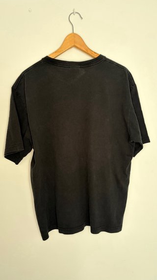 Camiseta Levi's Negra con Estrella Azul